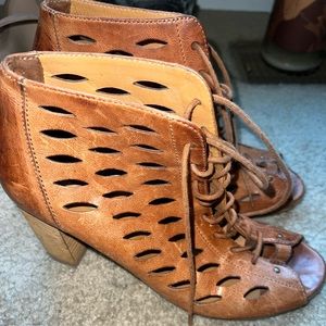 Paul Green Bali Lace Up Booties Sandals, Color: brown leather, Size: 6.5